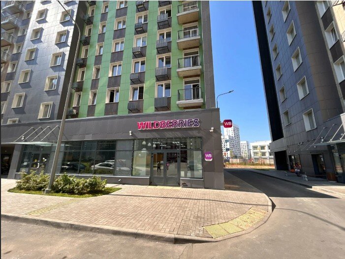 Продажа помещения с арендатором кафе Яндекс лавка