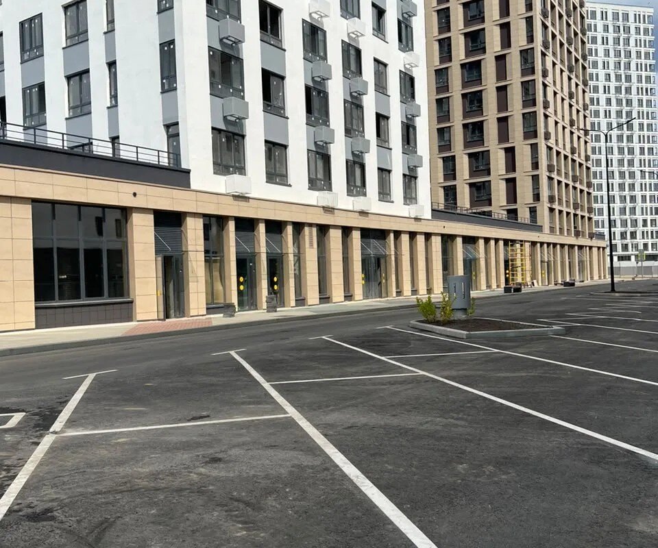 Продажа торгового помещения в ЖК Бунинские кварталы