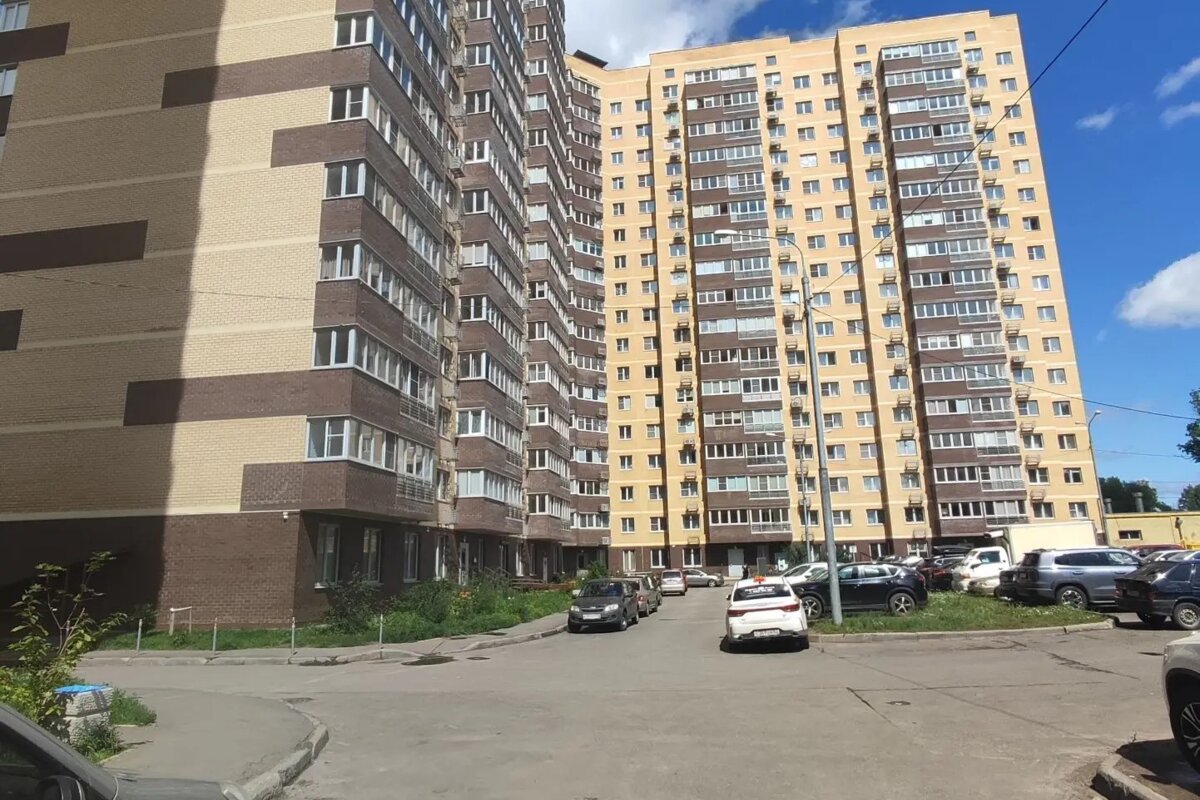 Продажа торгового помещения в ЖК "Микояна"