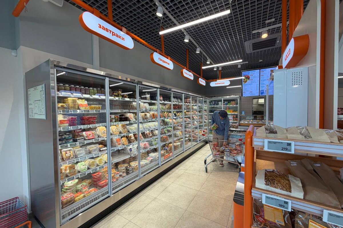 Продажа помещения с арендатором кафе Яндекс лавка