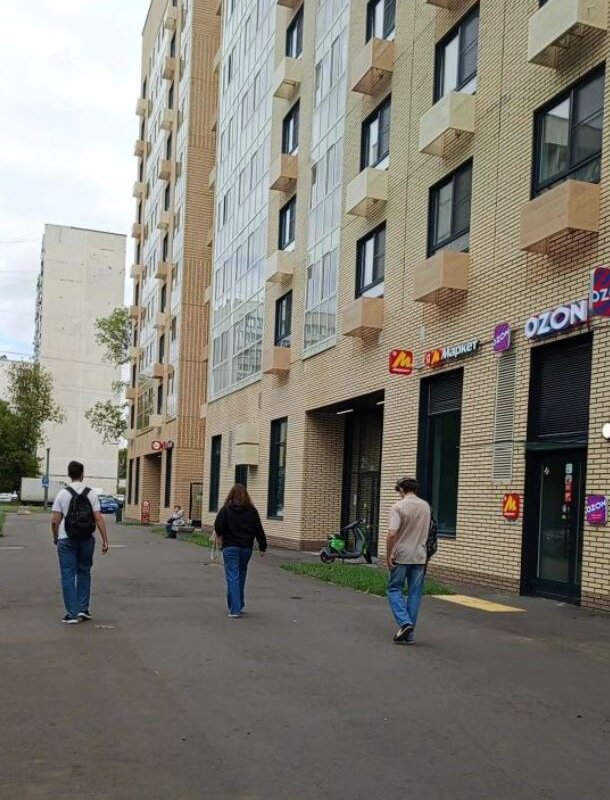 Продажа помещения с магазином Красное и Белое