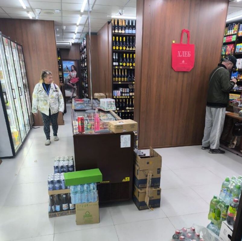 Продажа помещения с магазином Красное и Белое