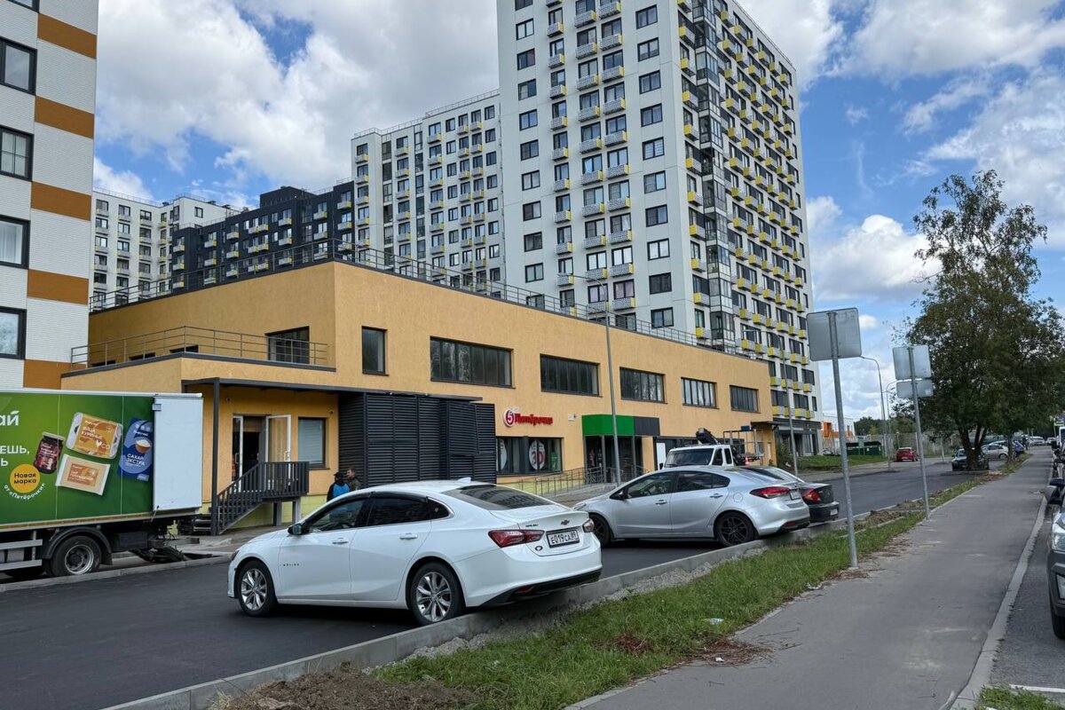 Продажа торгового здания с арендаторами. Окупаемость 7,3 лет.