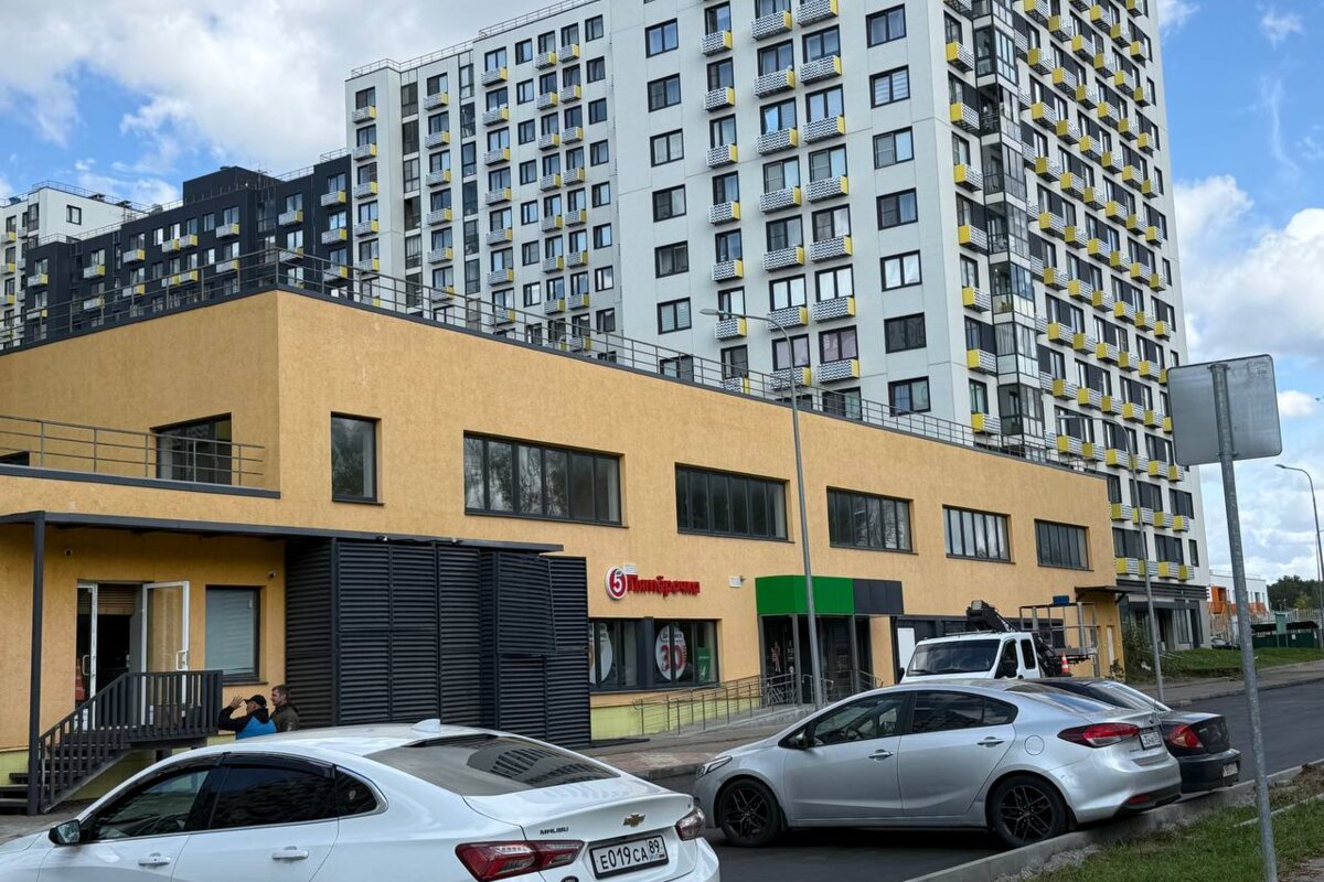 Продажа торгового здания с арендаторами. Окупаемость 7,3 лет.