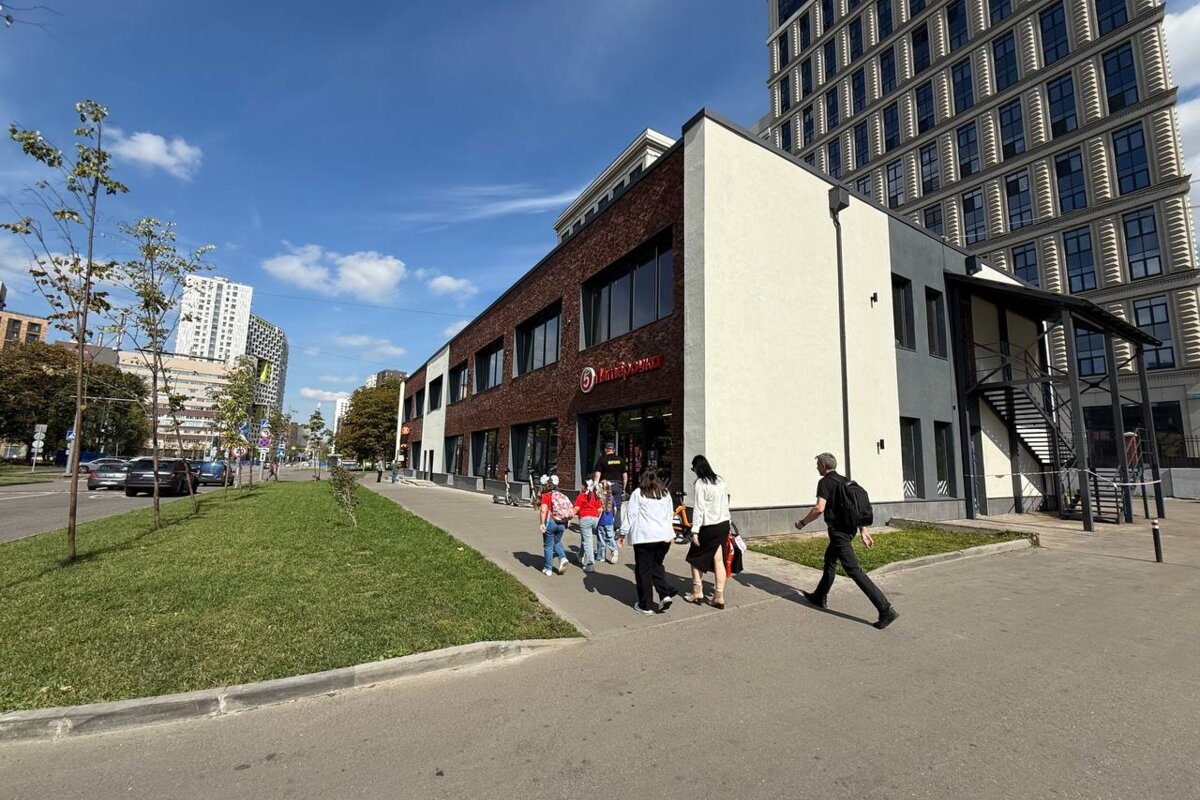 Продажа торгового помещения с супермаркетом Пятерочка