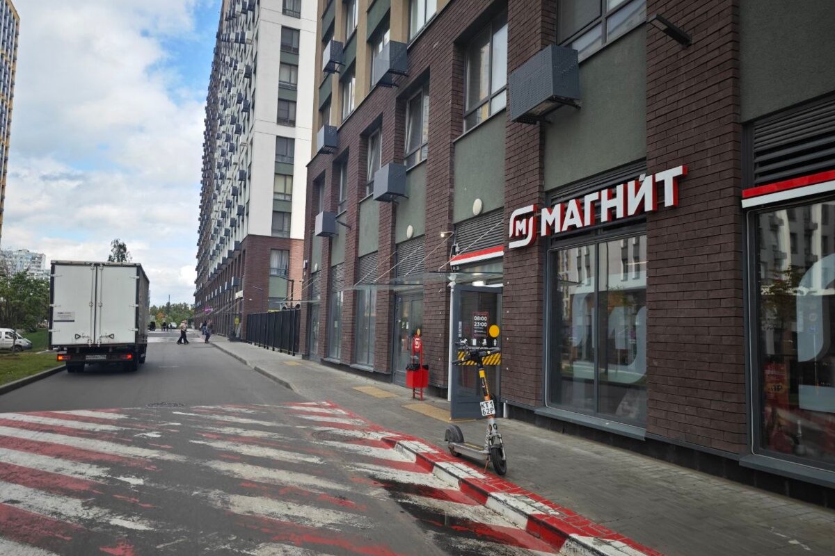 Продажа торгового помещения в ЖК Лучи-2