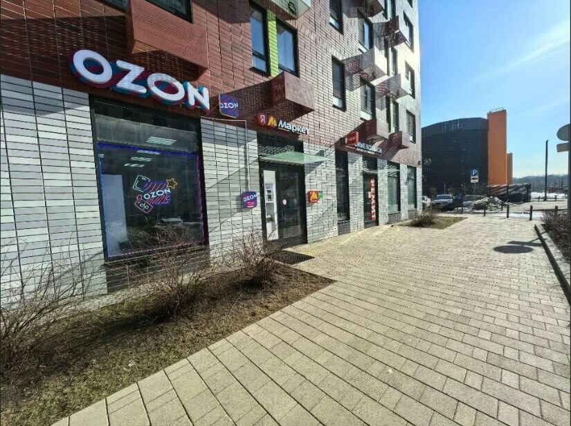 Продажа торгового помещения у метро Филатов луг