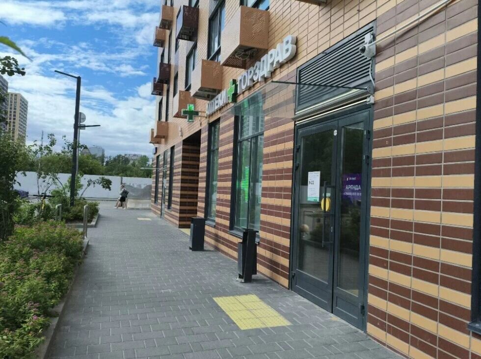 Продажа торгового помещения в жилом комплексе Открытый парк