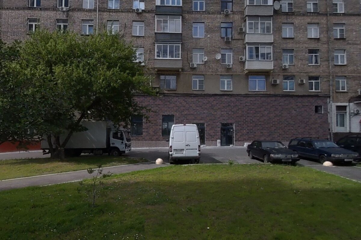 Аренда торгового помещения у метро Дубровка