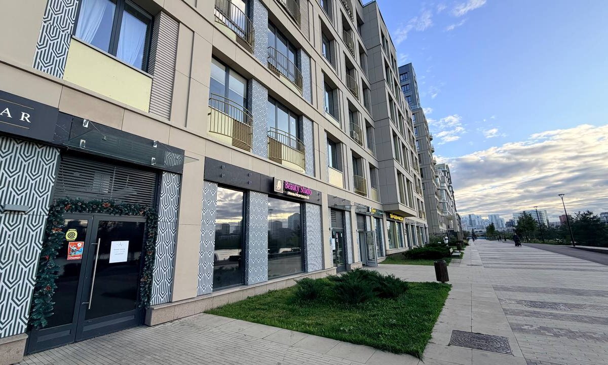 Продажа торгового помещения с арендатором в ЖК "NOW"
