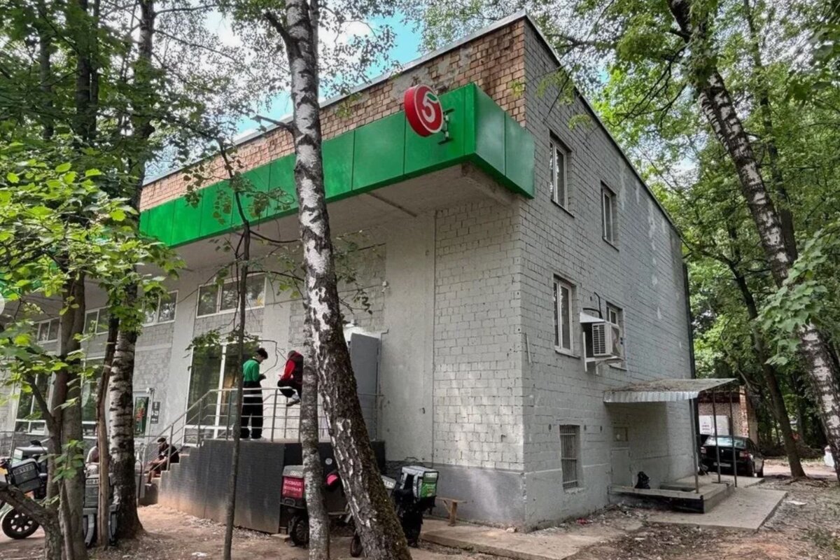 Продажа здания с сетевыми арендаторами на Первомайской