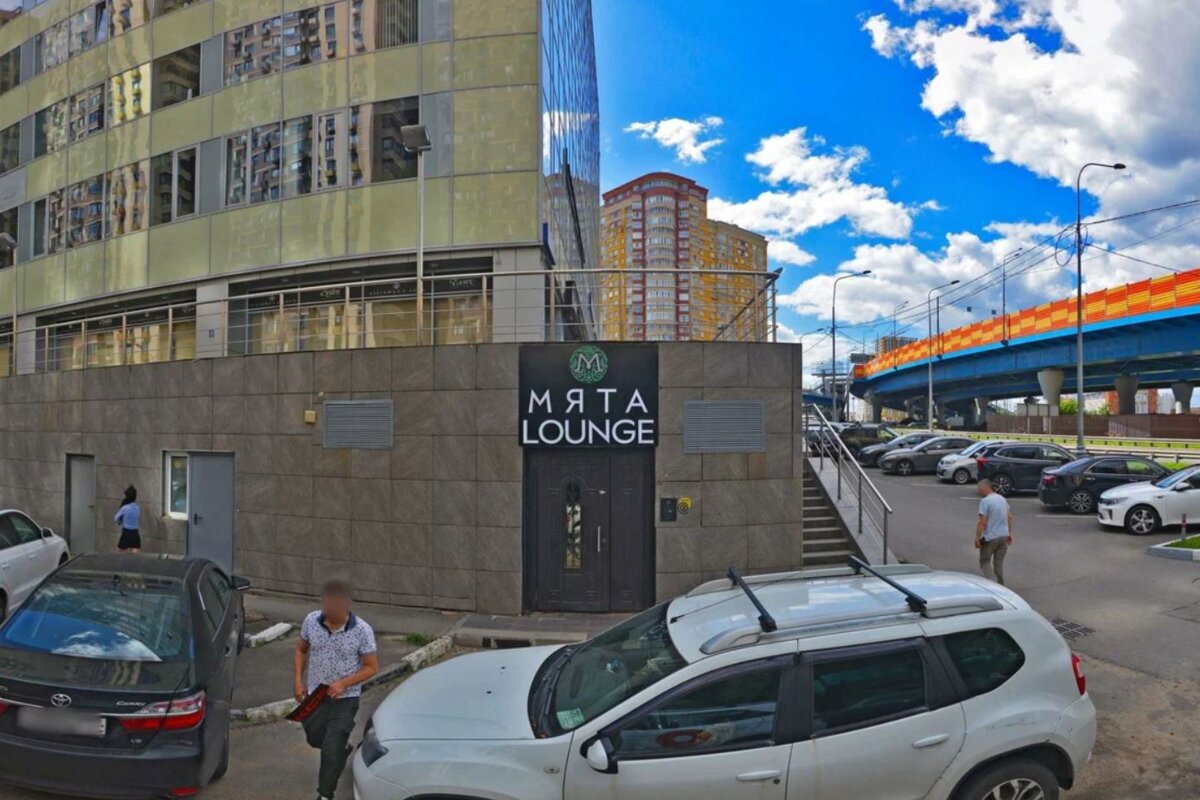 Продажа помещения с арендатором кальянная "Мята Lounge"