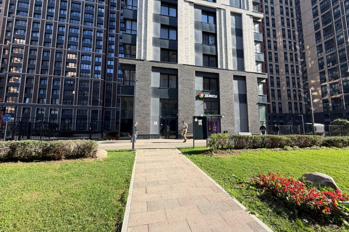 Продажа торгового помещения с супермаркетом Дикси