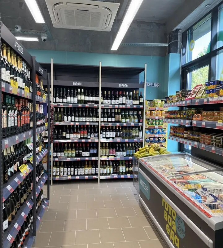 Продажа помещения с арендатором "ВинГараж" 