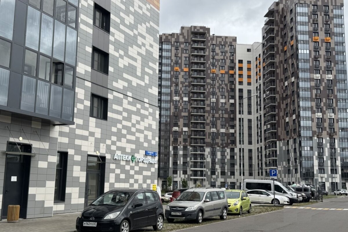 Продажа торгового помещения с арендаторами 