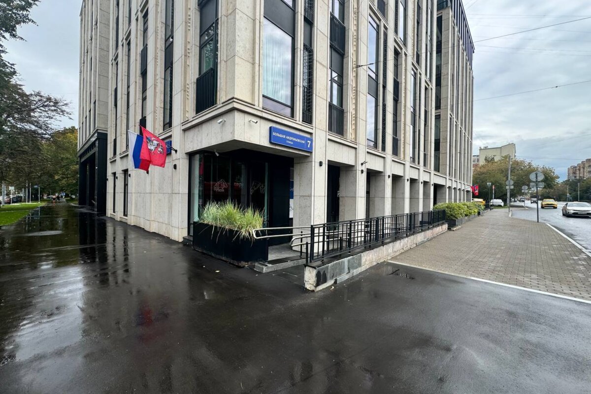 Продажа помещения в жилом комплексе премиум класса