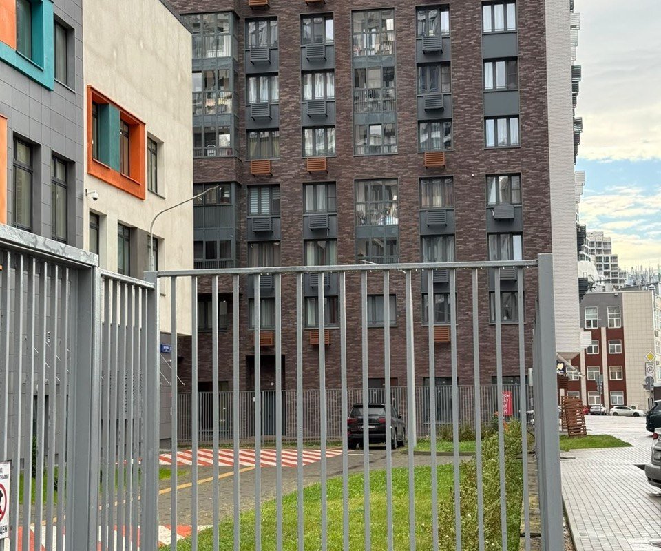 Аренда коммерческого помещения в ЖК «Октябрьское поле»