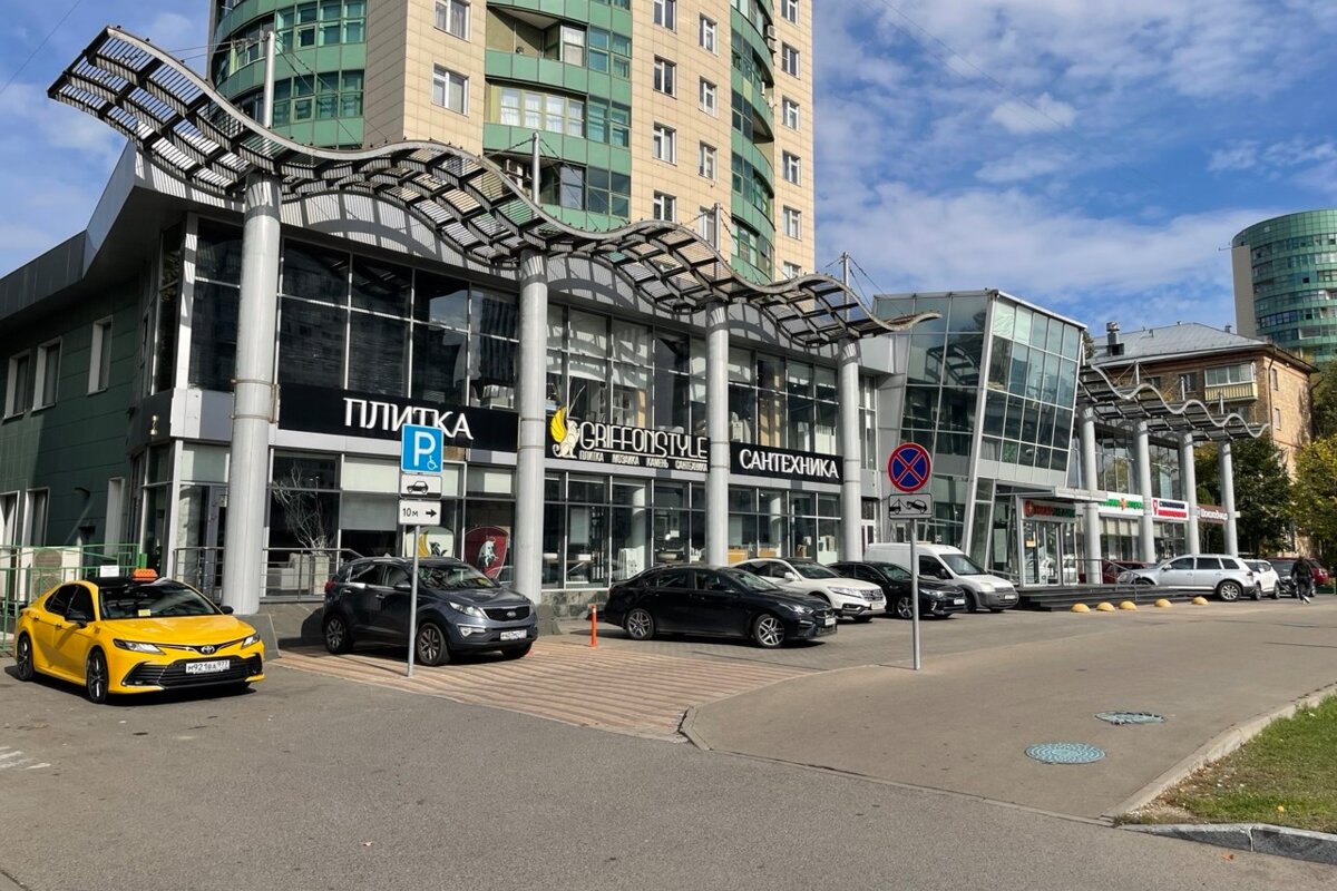 Продажа торгового помещения с арендаторами