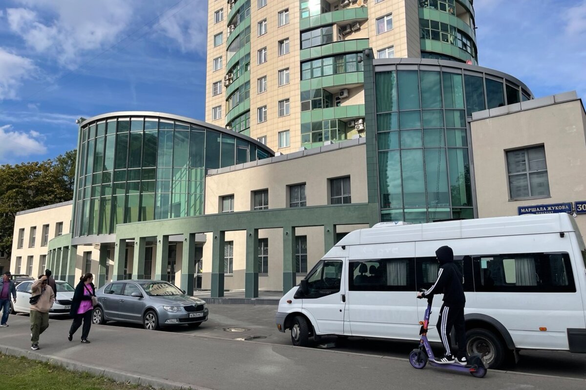 Продажа торгового помещения с арендатором СМ-Клиника. Окупаемость 8,7 лет.