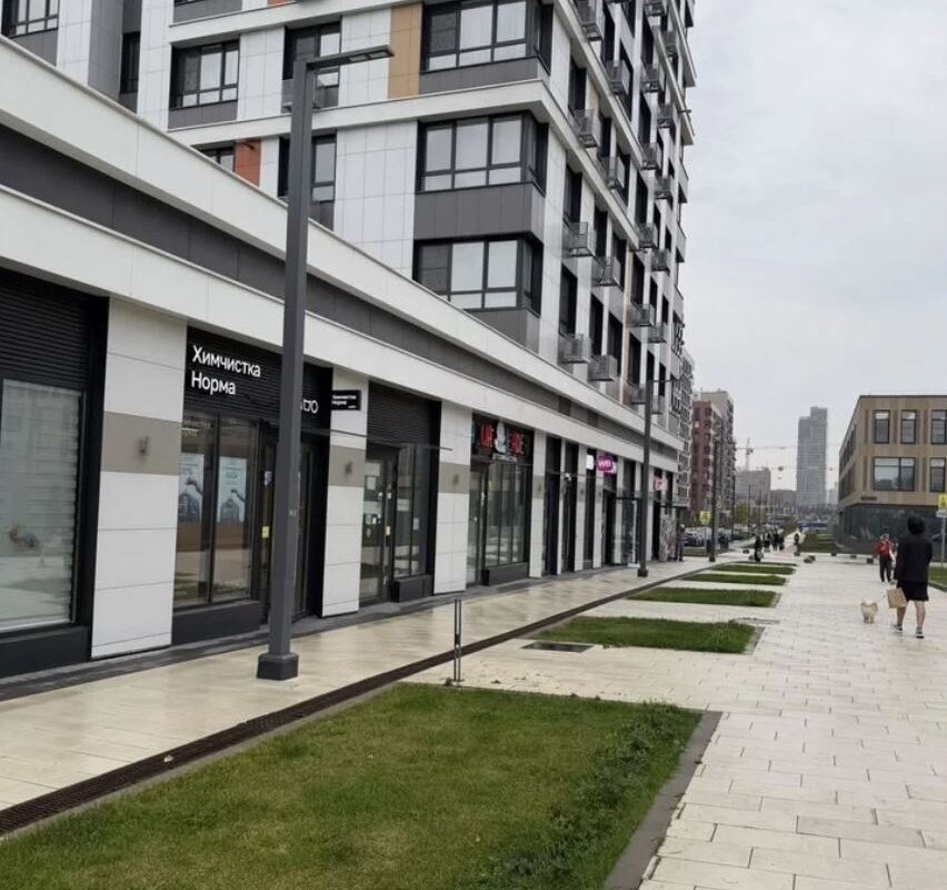 Продажа коммерческого помещения в жилом квapтaле "LIFЕ Bapшaвcкaя"