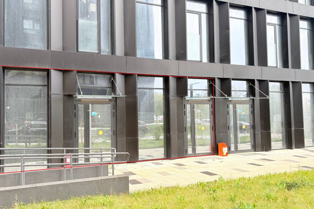Продажа торгового помещения в ЖК "Светланова"