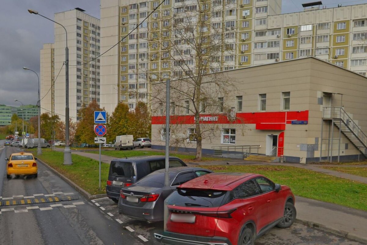 Продажа торгового здания с арендаторами на Молодежной