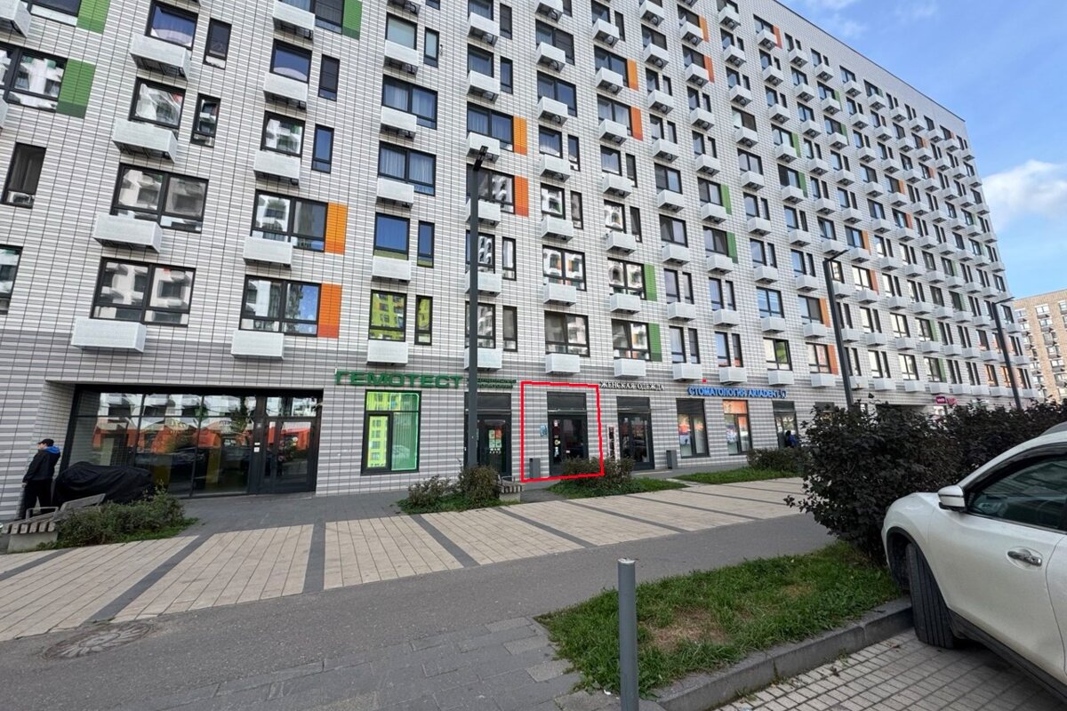 Аренда торгового помещения в ЖК Бунинские луга