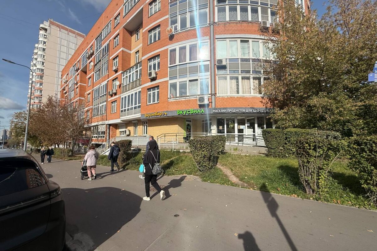 Продажа помещения с арендаторами, окупаемость 10 лет