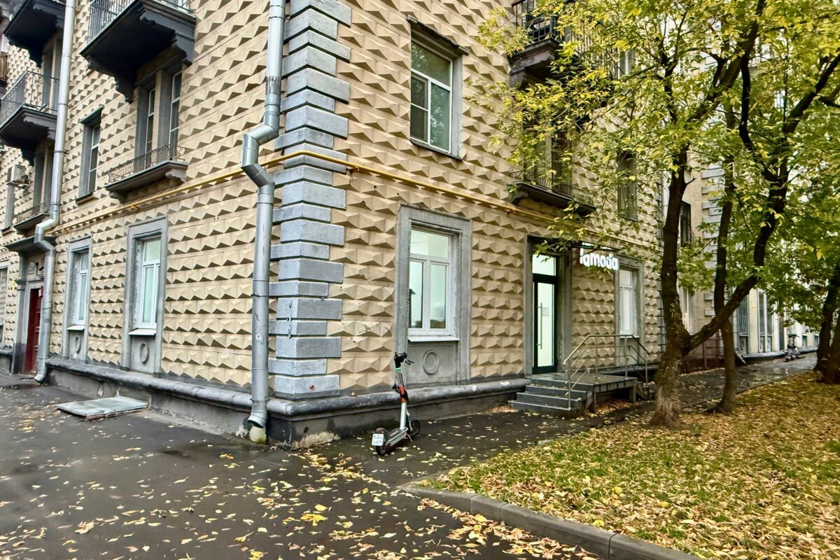 Продажа торгового помещения с сетевыми арендаторами
