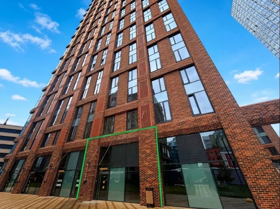 Продажа торгового помещения в жилом комплексе "Voxhall" 