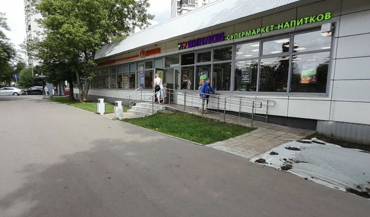 Продажа здания с арендаторами. Окупаемость 8,1 лет.