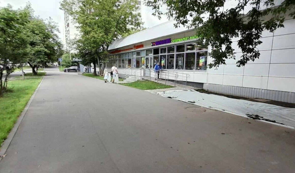 Продажа здания с арендаторами. Окупаемость 8,1 лет.