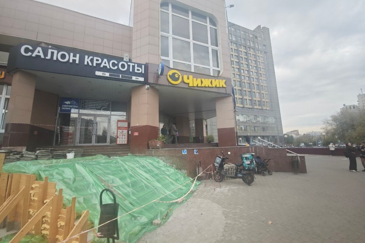 Продажа помещения с арендаторами у метро 
