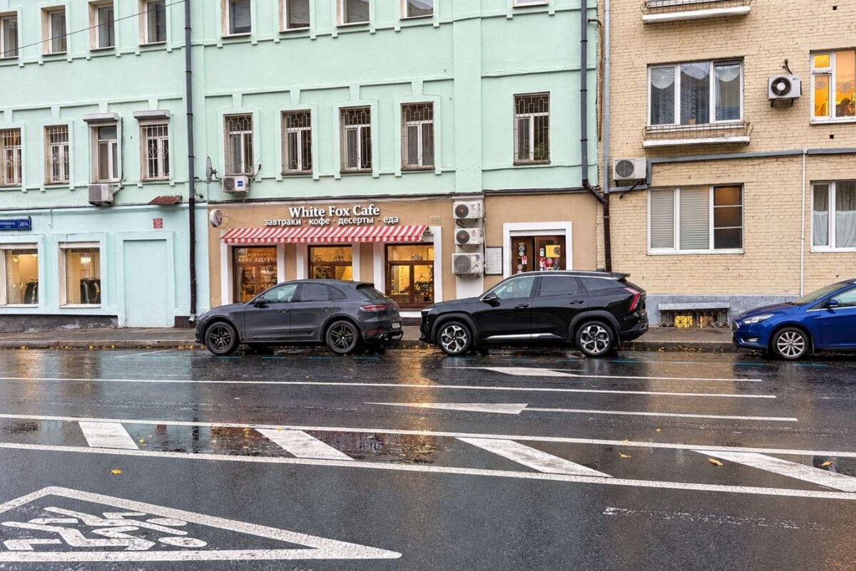 Продажа помещения с арендатором кафе «White Fox cafe» на Плющихе
