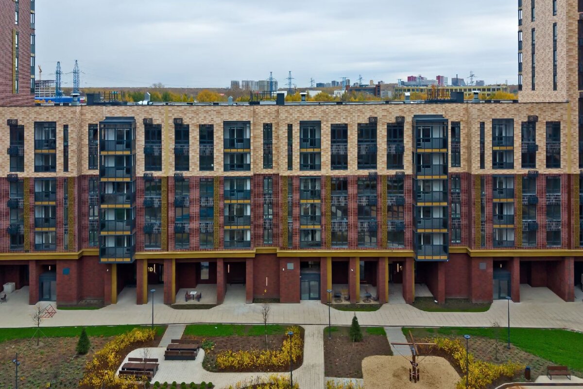 Продажа помещения с арендаторами в ЖК "1-й Ясеневский". Окупаемость 10,5 лет.  