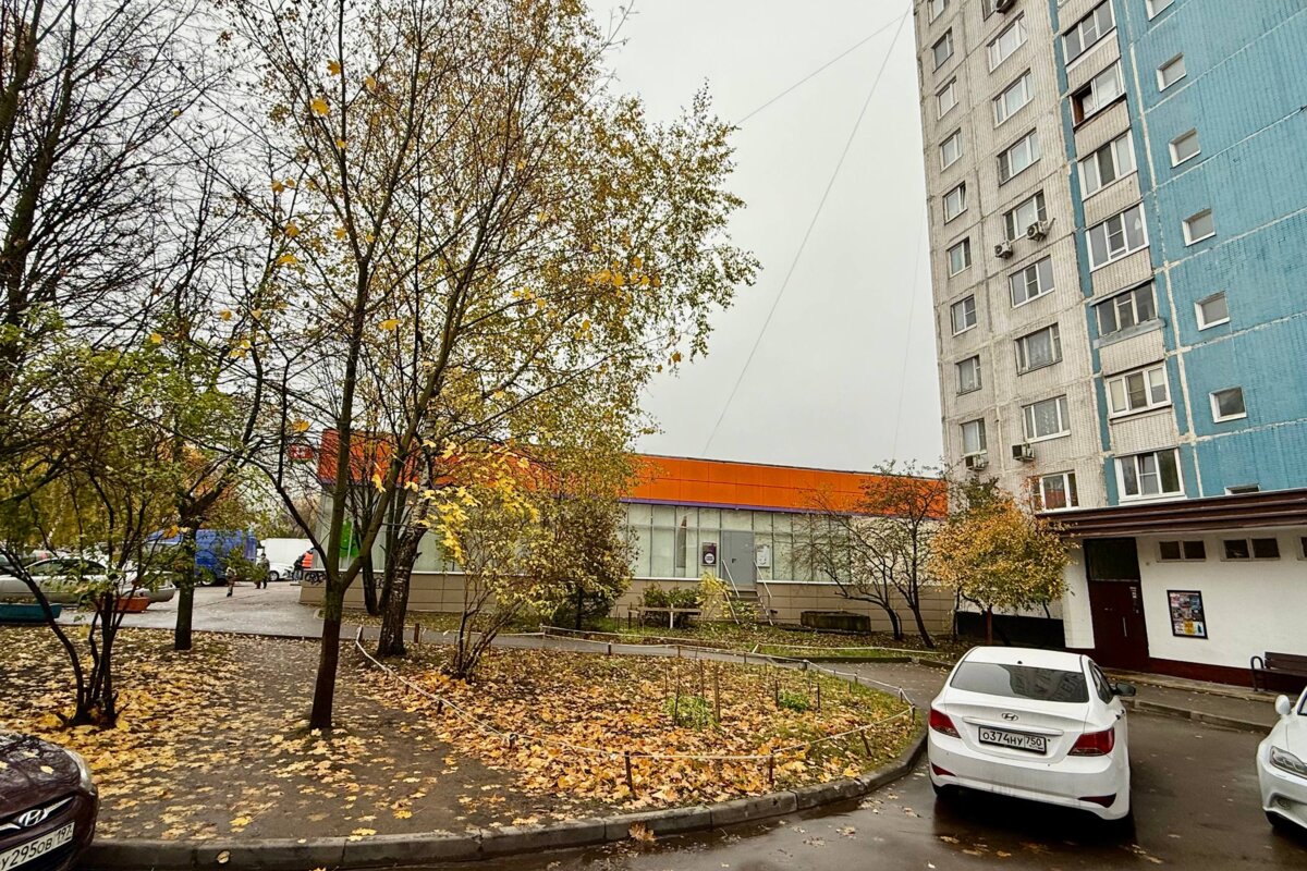 Продажа торгового помещения с супермаркетом Дикси. Окупаемость 8,7 лет.