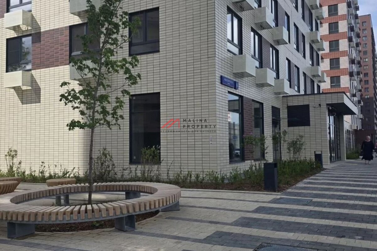 Продажа торгового помещения в ЖК "Юнино"