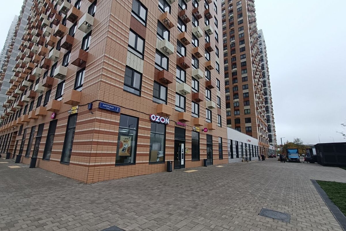 Продажа торгового помещения в ЖК "Амурский парк"