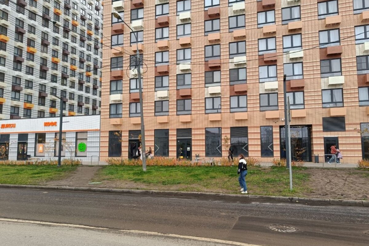 Продажа торгового помещения в ЖК "Амурский парк"