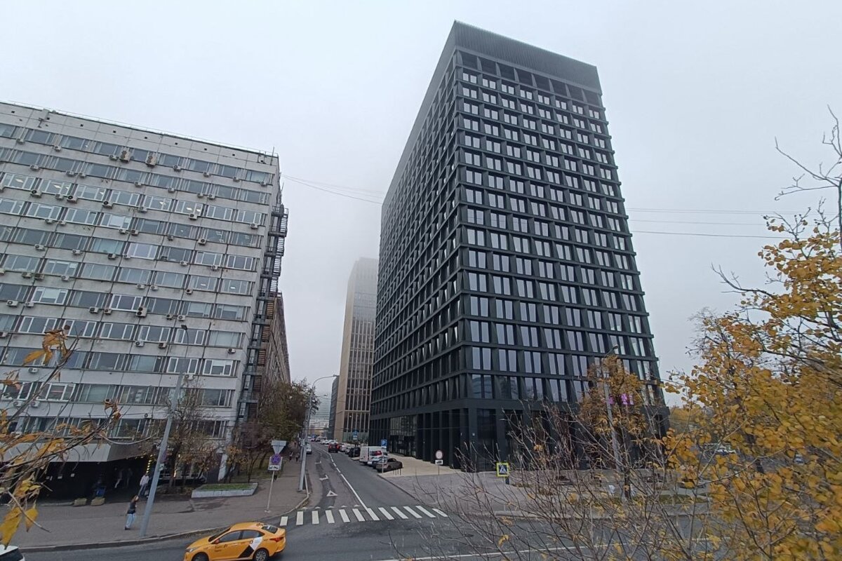 Продажа торгового помещения с арендатором в БЦ "Stone Towers"