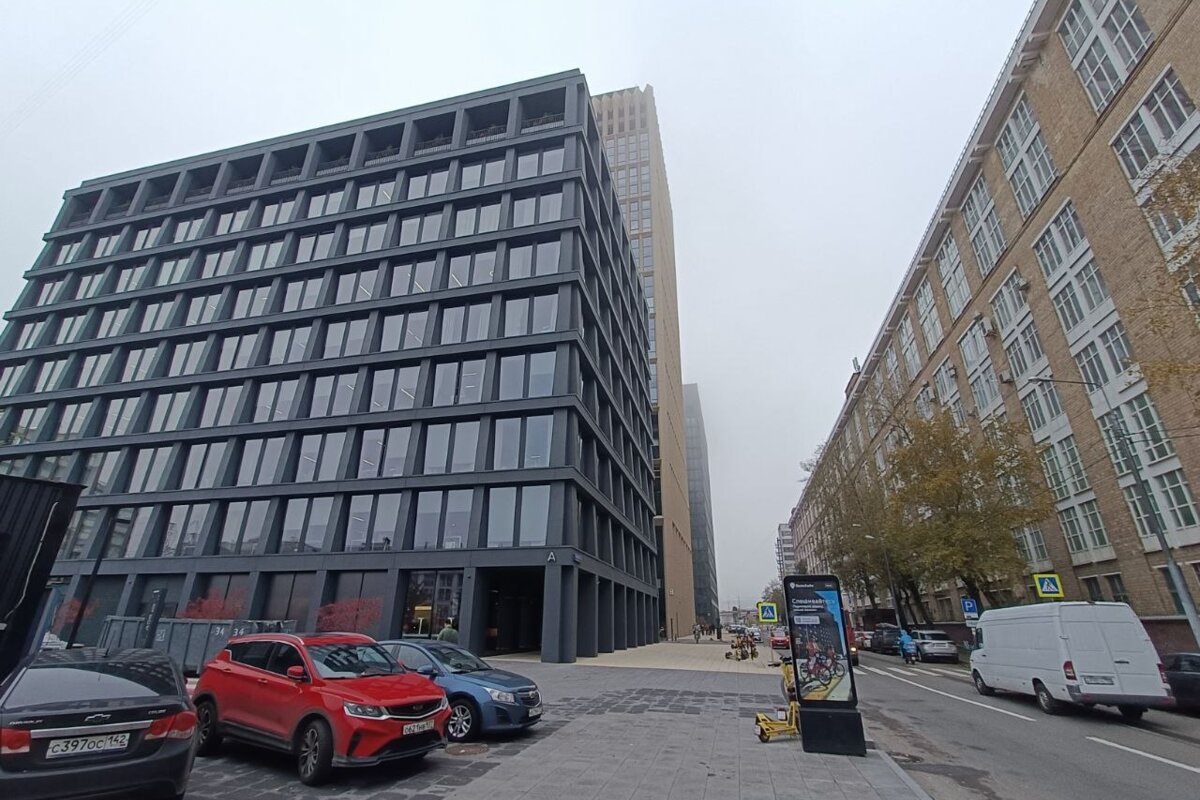 Продажа торгового помещения с арендатором в БЦ "Stone Towers"