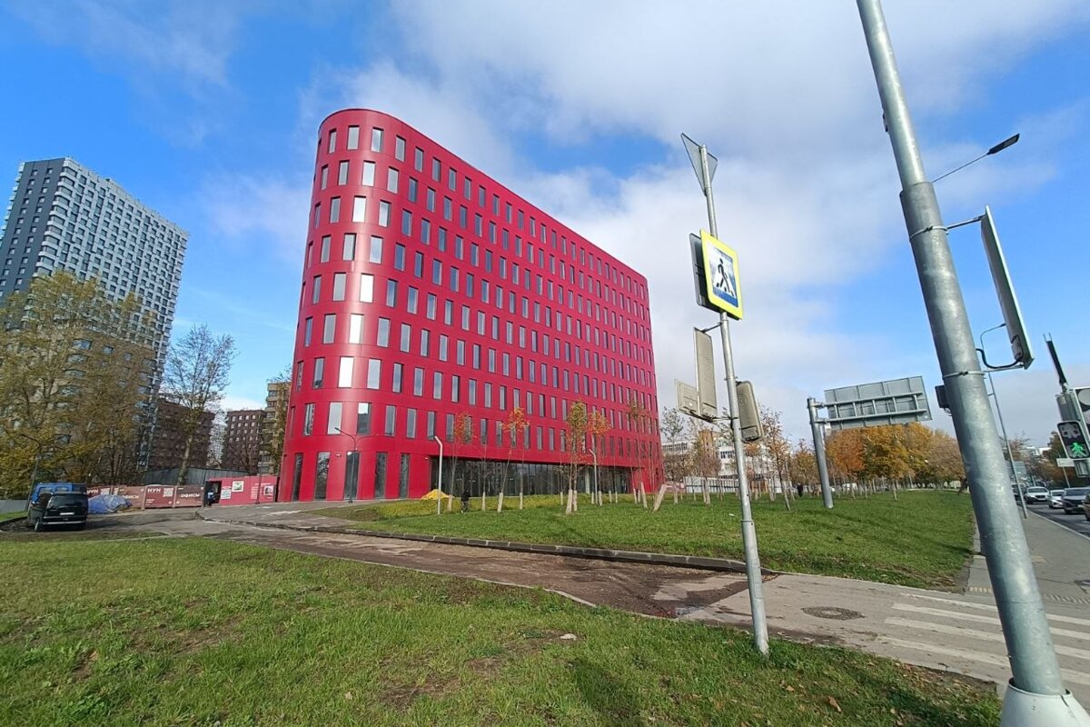 Продажа торгового помещения в БЦ Noon