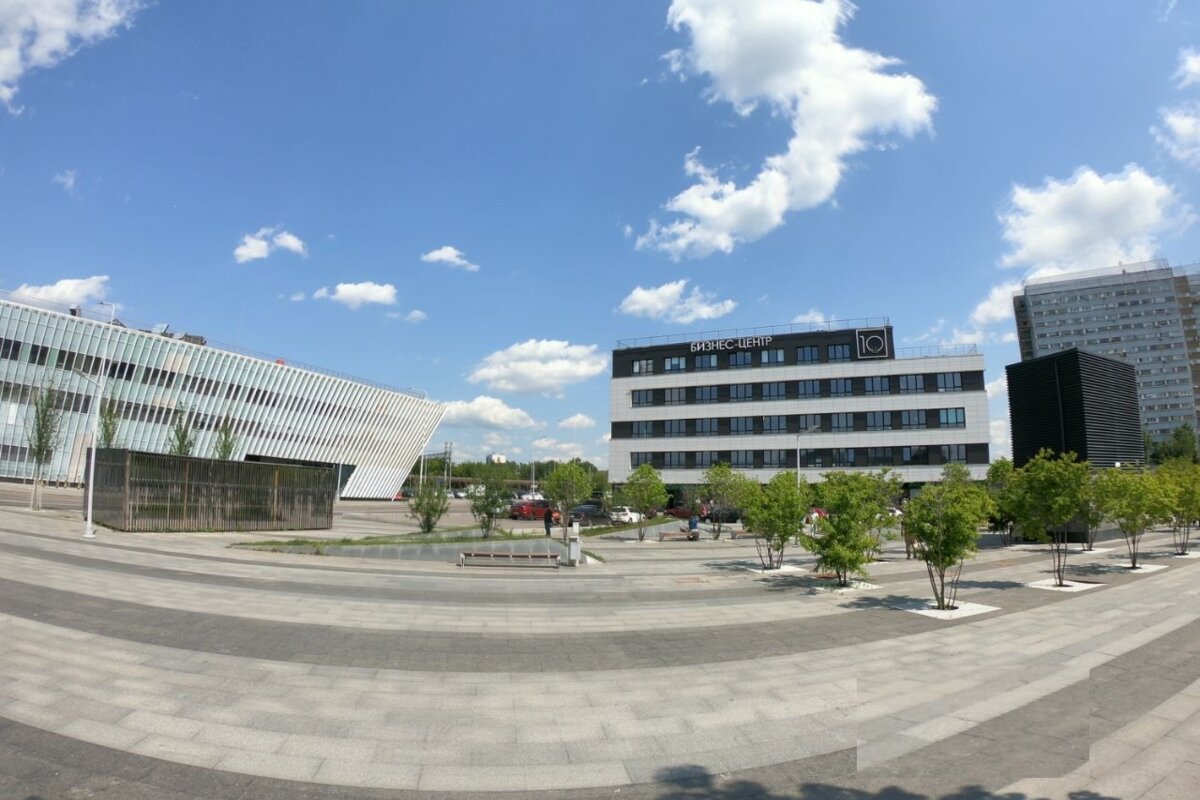 Продажа торгового помещения в бизнес-центре "10"