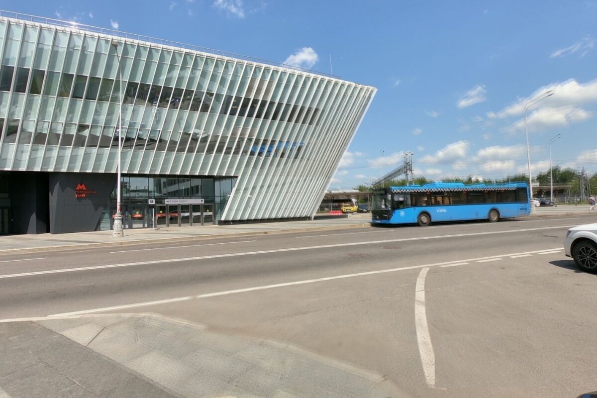 Продажа торгового помещения в бизнес-центре "10"