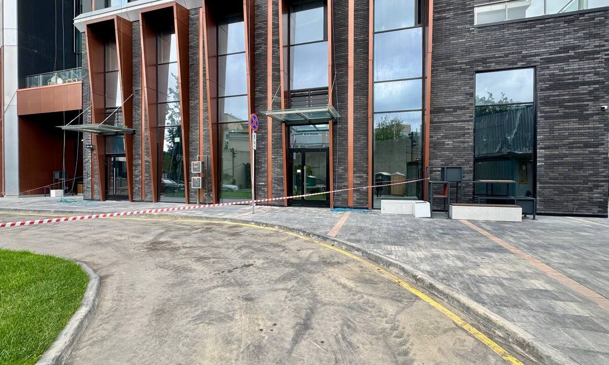 Аренда торгового помещения в жилом комплексе Режиссёр