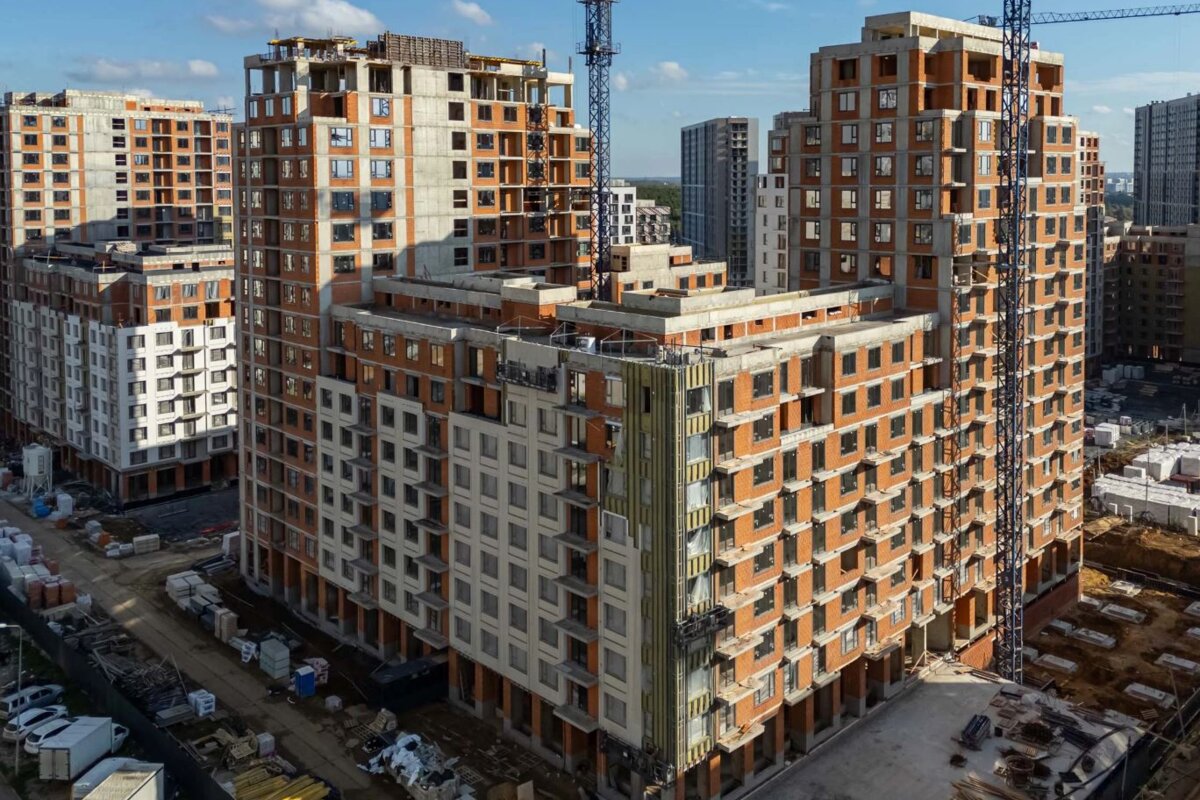 Продажа коммерческого помещения в ЖК "Первый квартал"