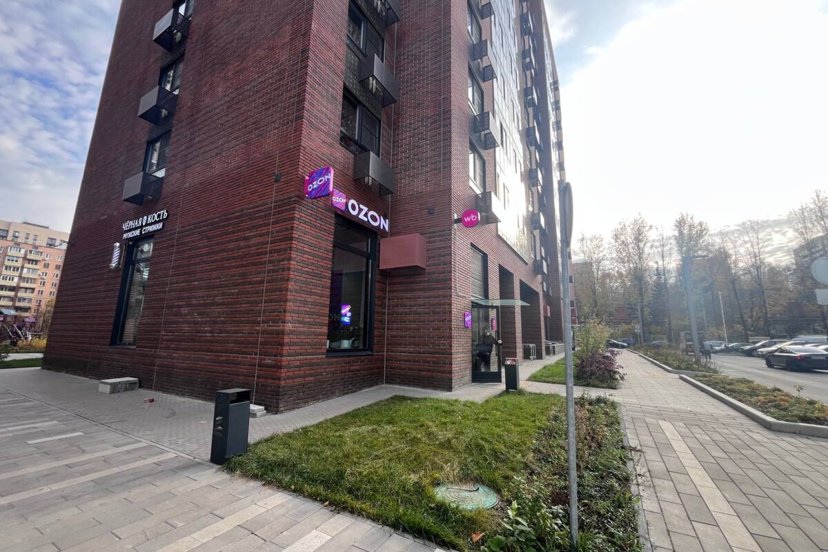 Продажа торгового помещения с сетевыми арендаторами