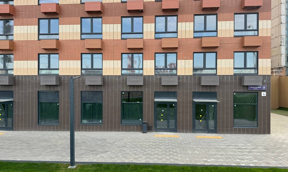 Продажа торгового помещения в ЖК "Сигнальный 16" (1-я линия)