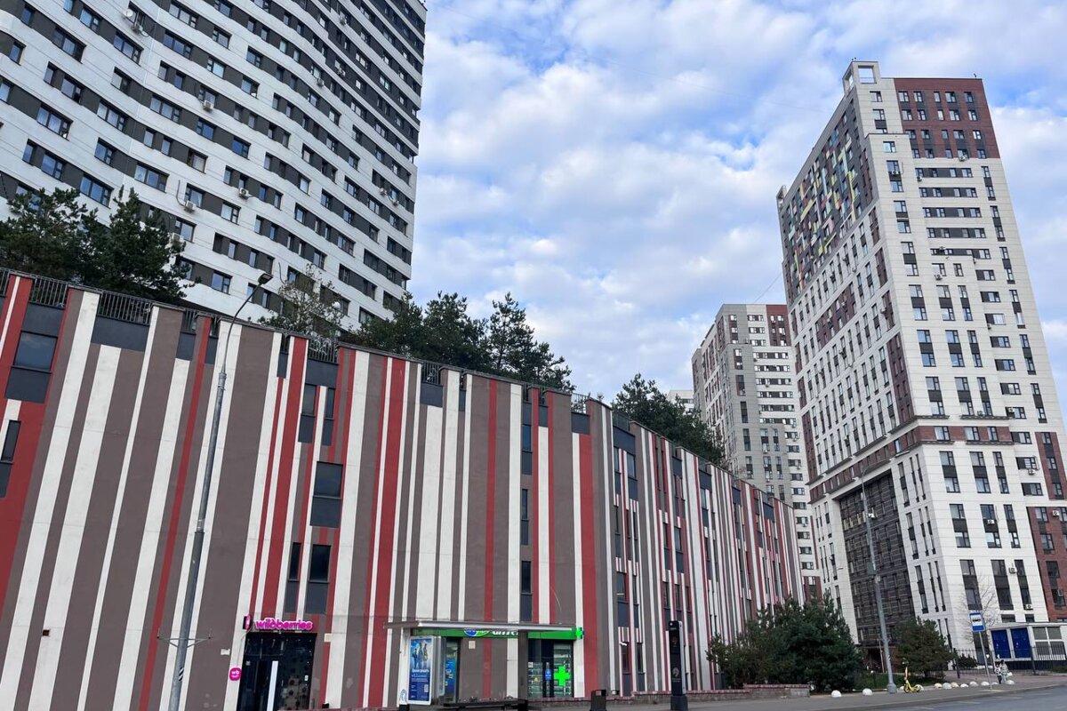 Продажа помещения с арендаторами на трафике 