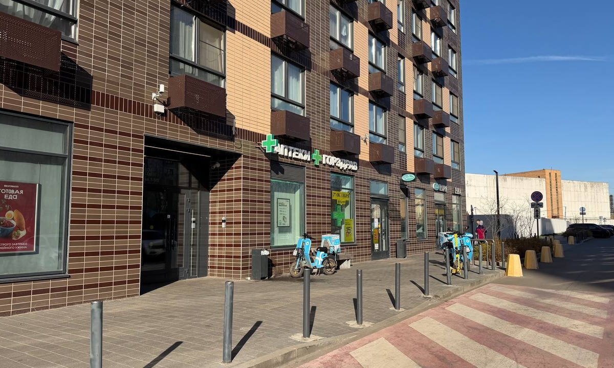 Продажа помещения в с сетевой аптекой на 1-й линии